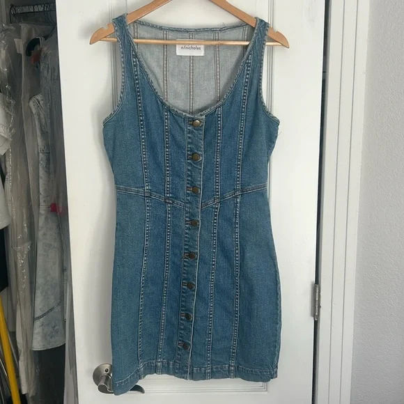 N/Nicholas Light Wash Denim dress - Picture 2 of 13